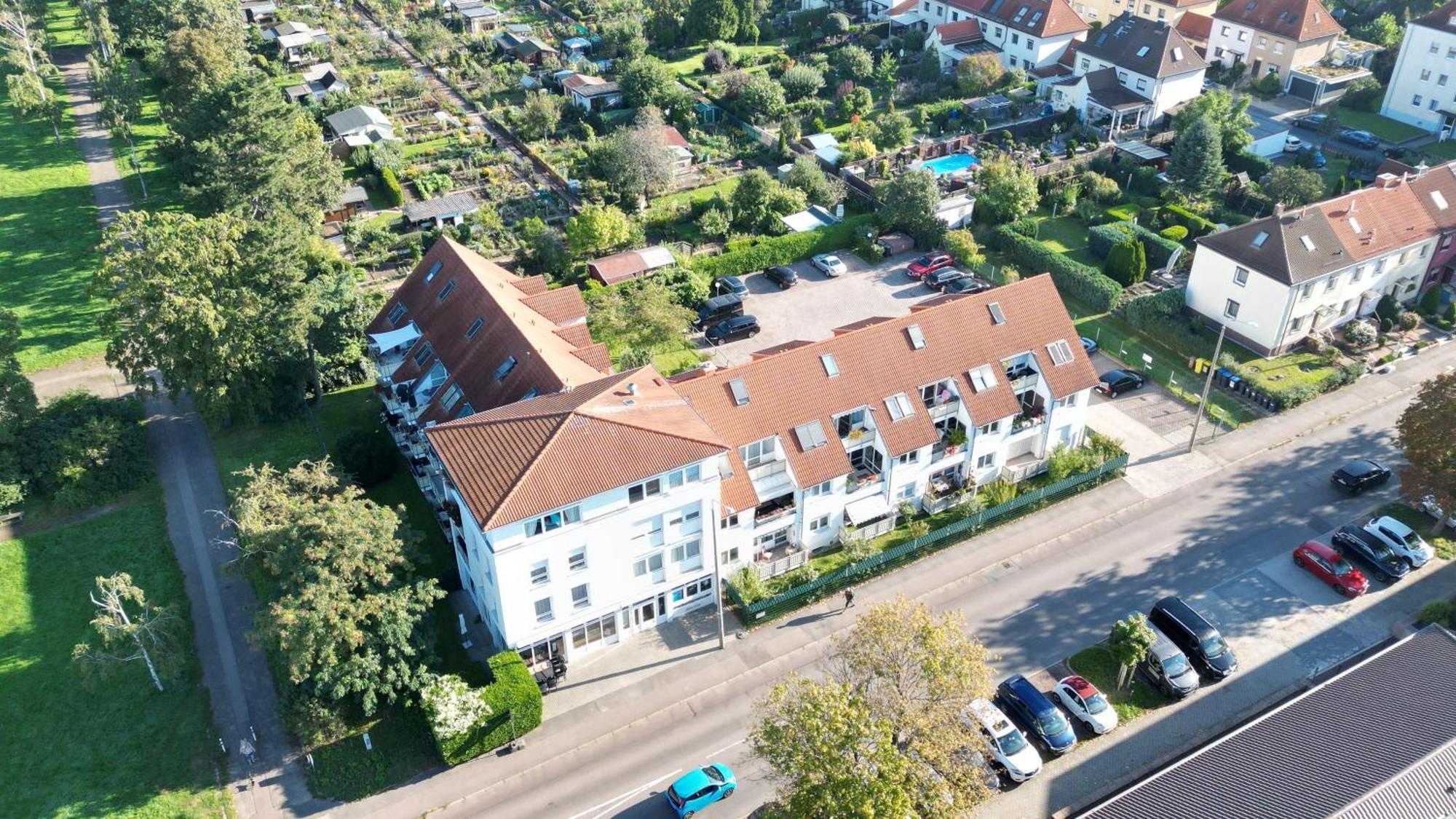 Fewo Am Park - 4P, Boxspringbett, Balkon, Smarttv, Gesundbrunnen, Familienfreundlich Halle  Dış mekan fotoğraf