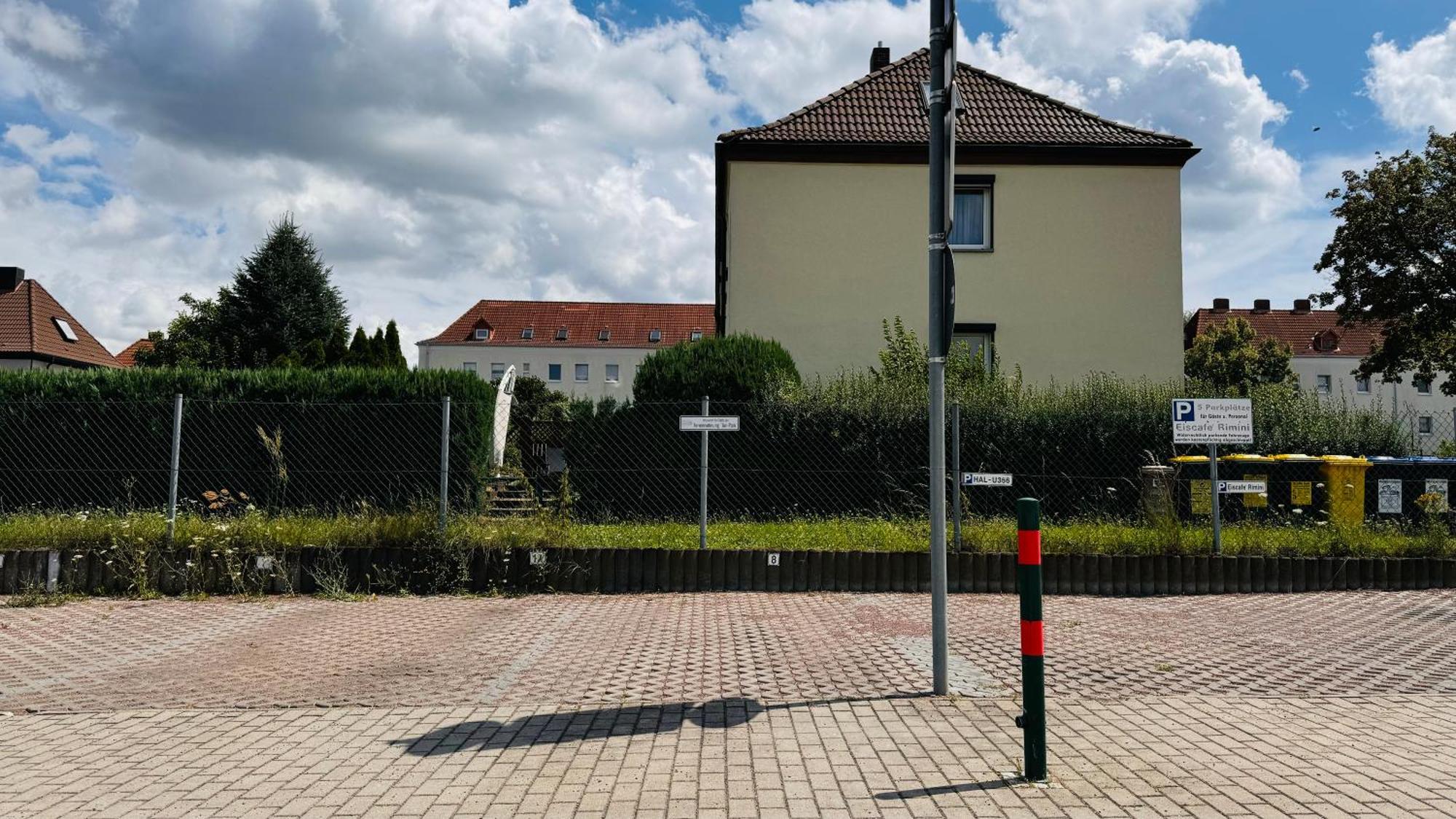 Fewo Am Park - 4P, Boxspringbett, Balkon, Smarttv, Gesundbrunnen, Familienfreundlich Halle  Dış mekan fotoğraf